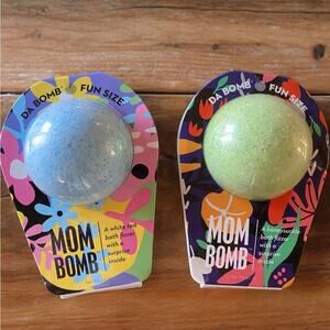Da Bomb Mom Bomb Bath Bomb Set-1 White Tea 1 Honeysuckle NEW